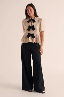 Balzac Paris Blouse Naomi Broderie fleur écru Fashion