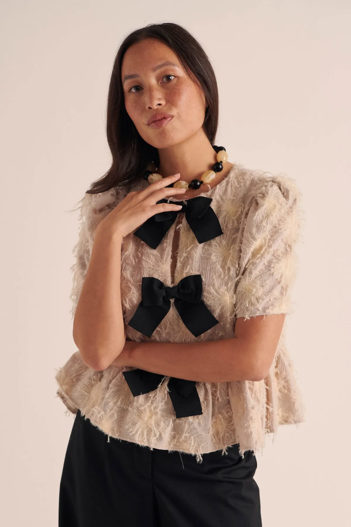 Balzac Paris Blouse Naomi Broderie fleur écru Fashion