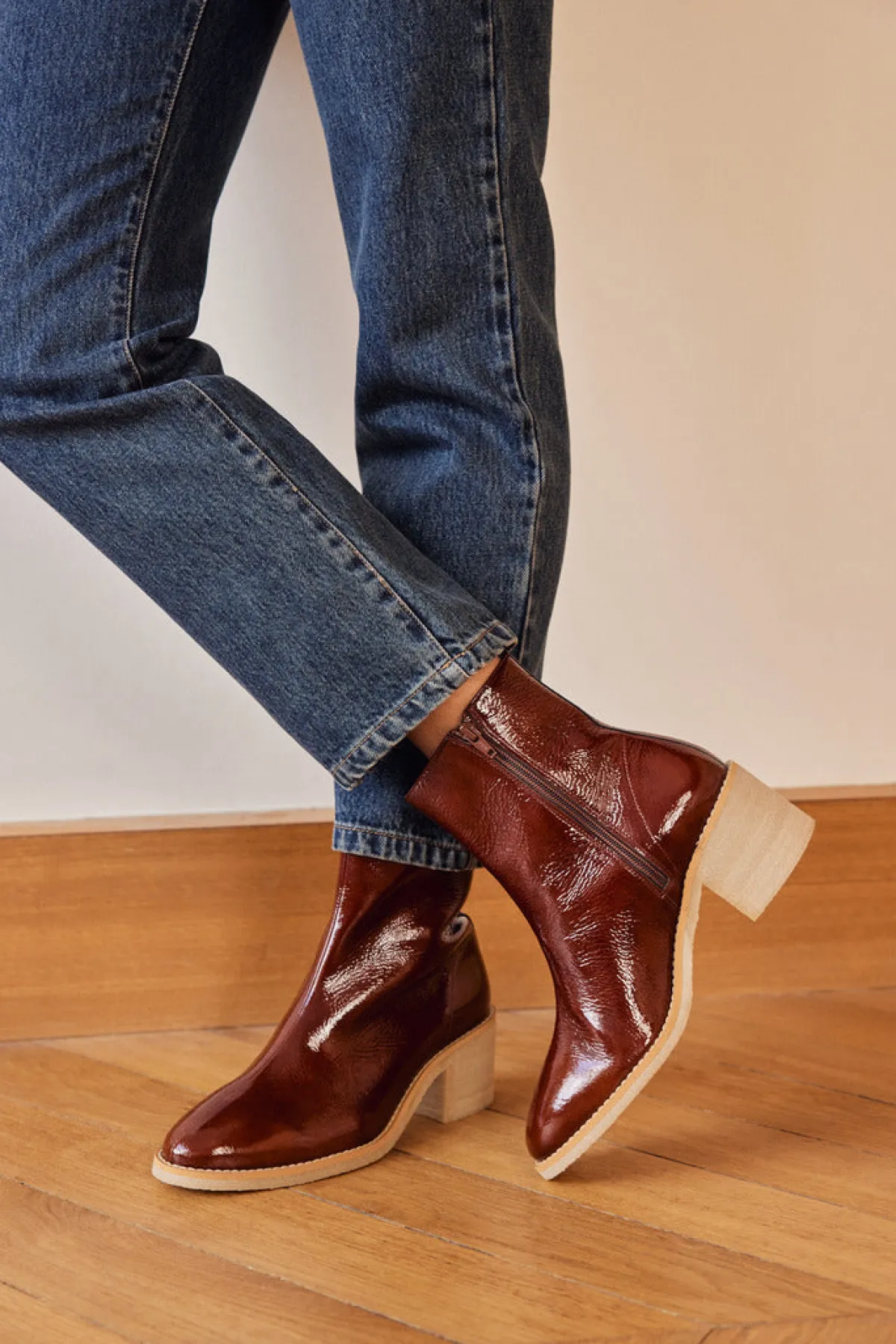 Balzac Paris Bottines Allure Vernis froissé chocolat Best Sale