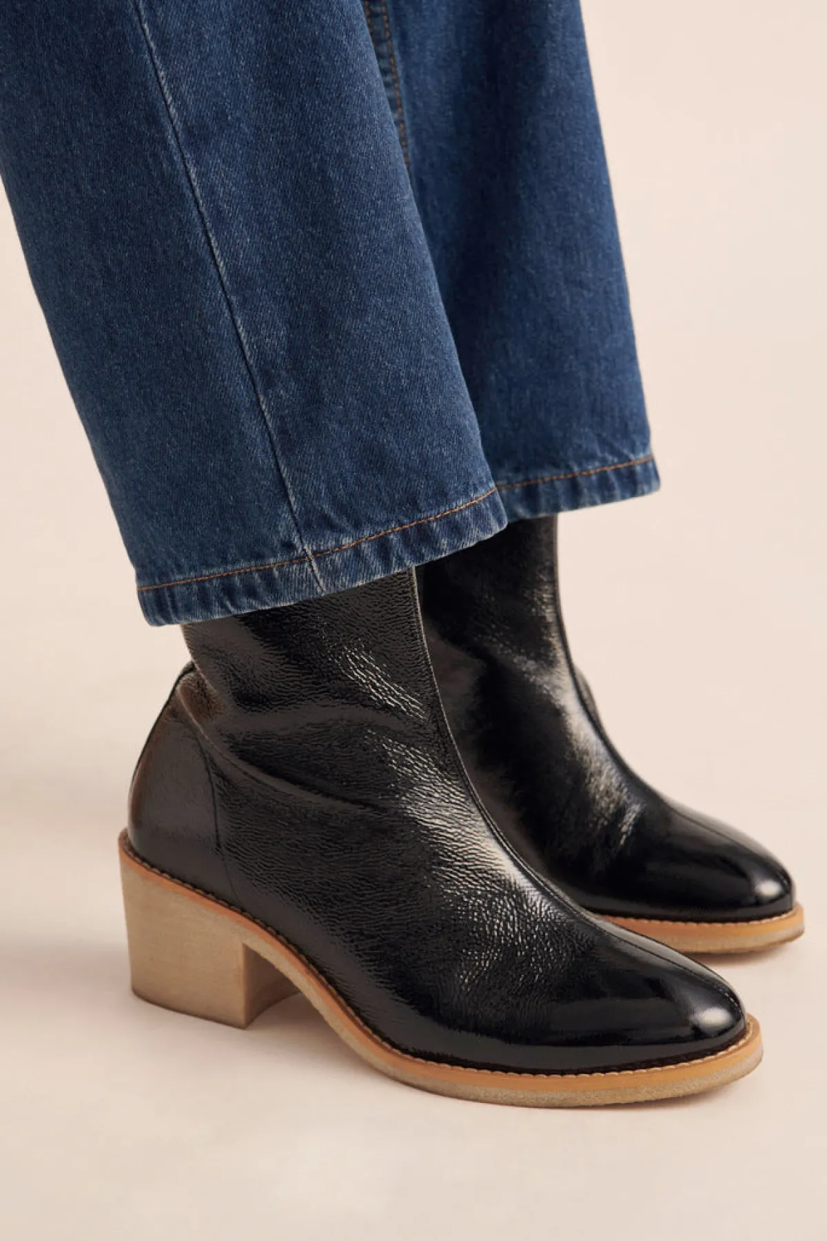 Balzac Paris Bottines Allure vernis froissé noir Noir vernis Discount