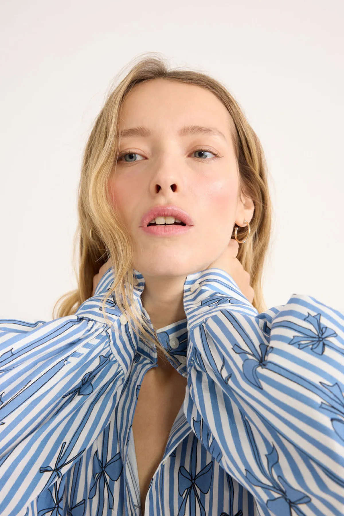 Balzac Paris Chemise Bianca imprimé noeuds bleu Imprimé nœuds bleu Hot