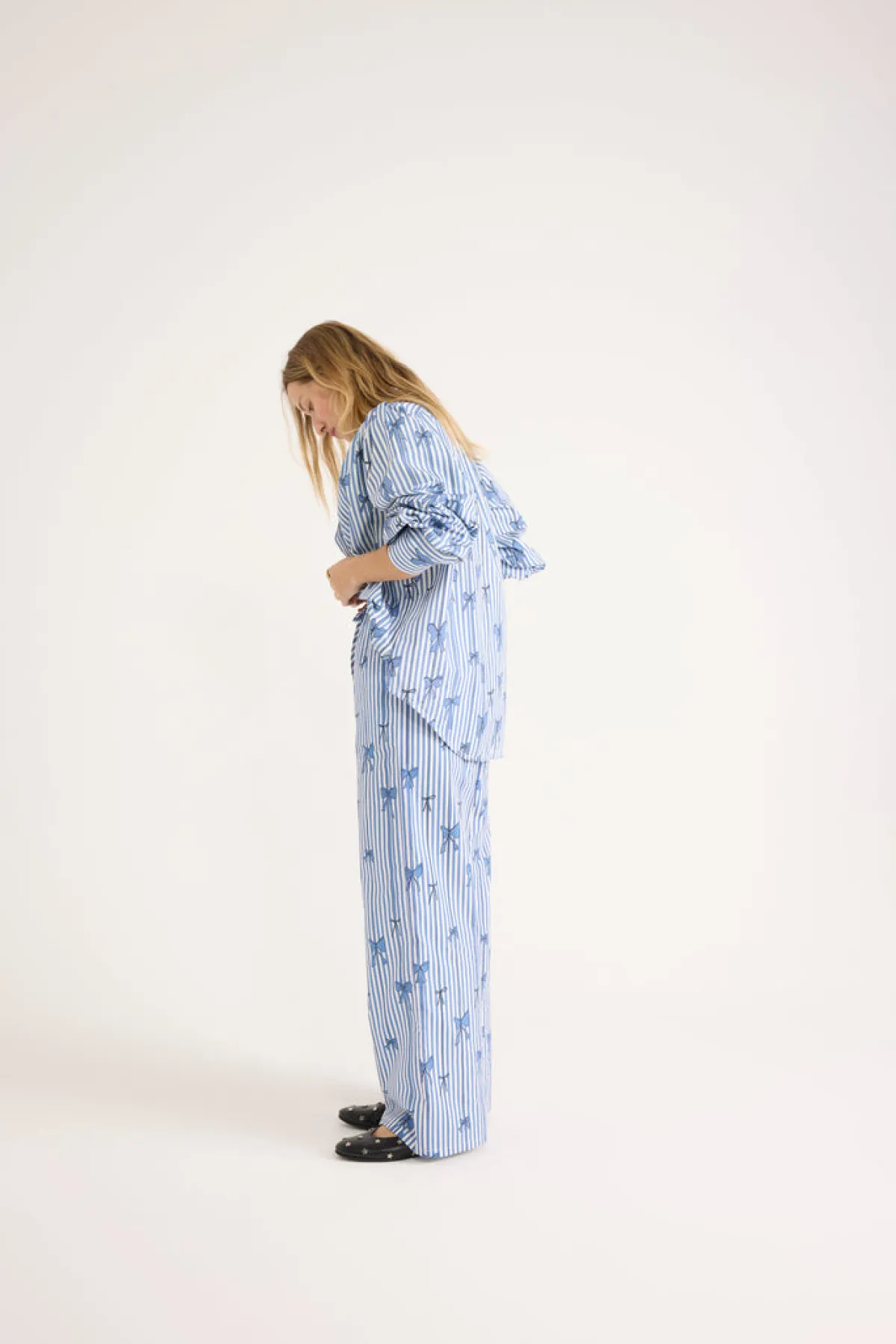 Balzac Paris Pantalon Lisea imprimé noeuds bleu Imprimé nœuds bleu Flash Sale